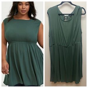 Torrid olive green babydoll tunic top with pockets plus size 3 stretch waist